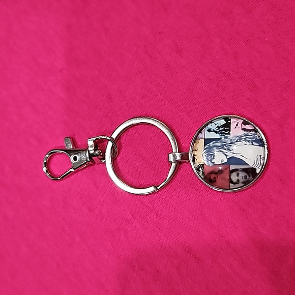NWOT Taylor Swift Inspired Keychain - Picture 5 of 7